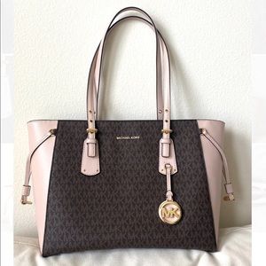 Michael Kors Voyager Medium Logo Tote Bag - Pink